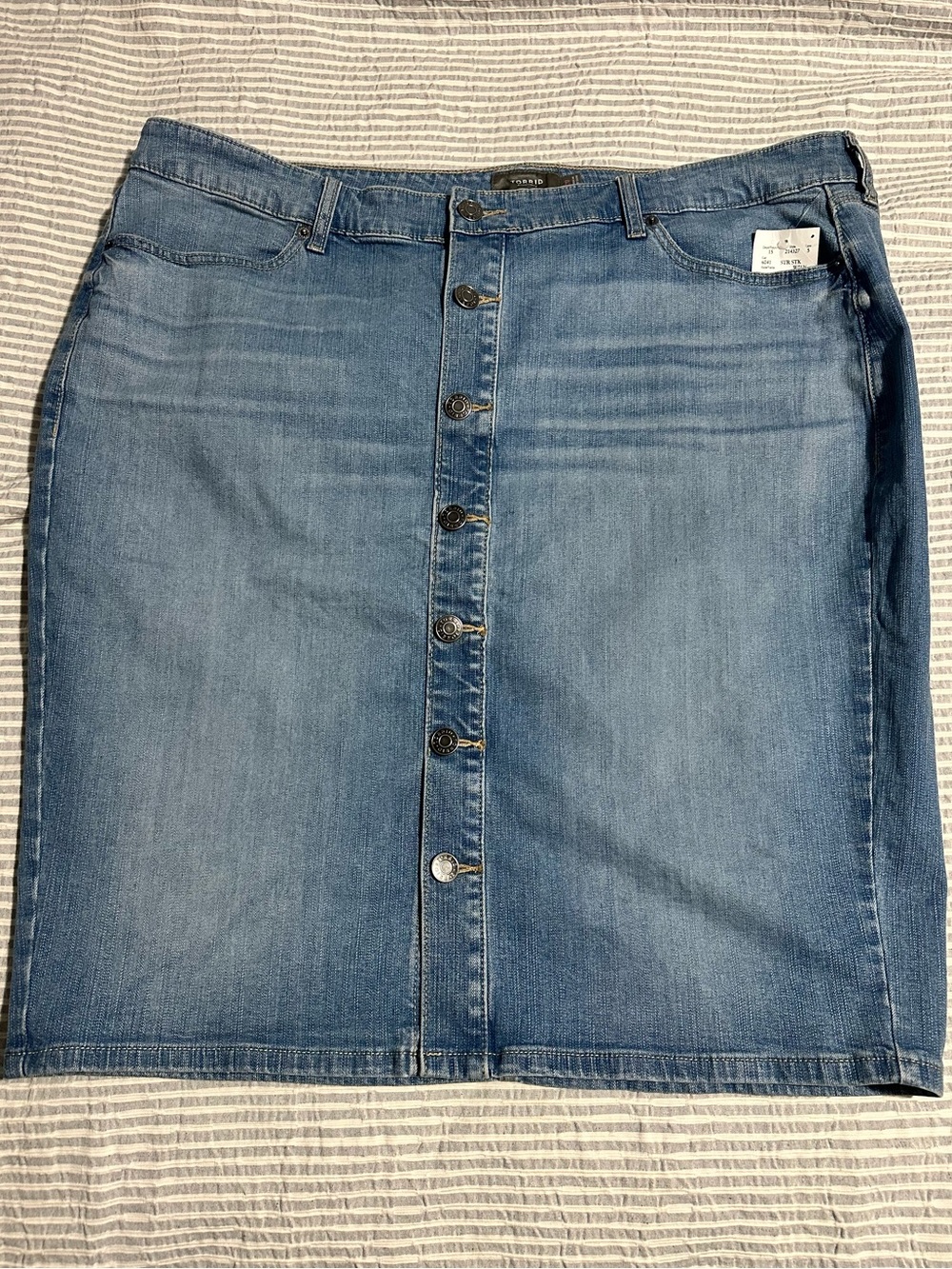 torrid Medium Blue Denim Skirt with Button Front